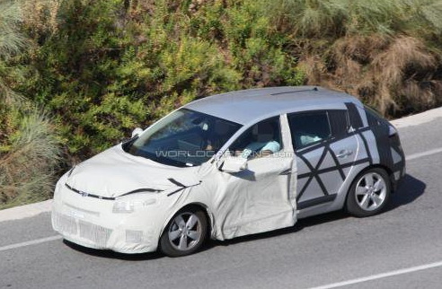 Renault приступил к тестам рестайлингового Megane