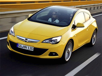 Opel Astra GTC получила панорамное лобовое стекло