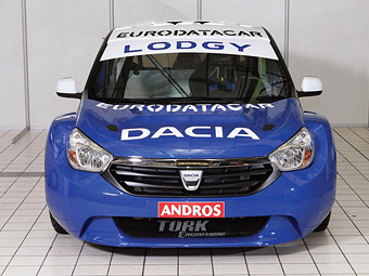Dacia намекнула на новую модель гоночной машиной для ледовых гонок