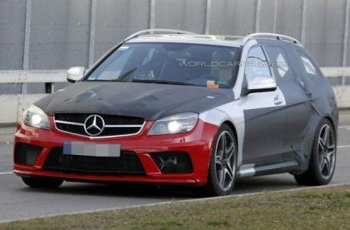 Mercedes-Benz готовит черную серию C63 AMG Estate 