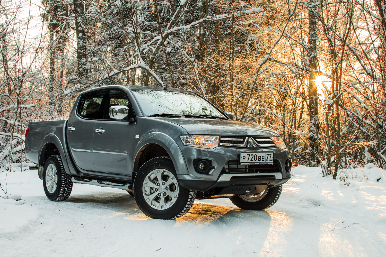 Пикап л 200. Мицубиси л200. Мицубиси l200. Mitsubishi l200 пикап. Пикап Митсубиси л200.