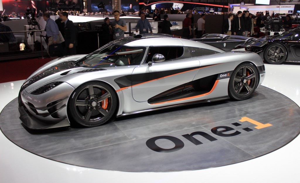 Суперкары Koenigsegg хотят побить рекорд Pagani Zonda R