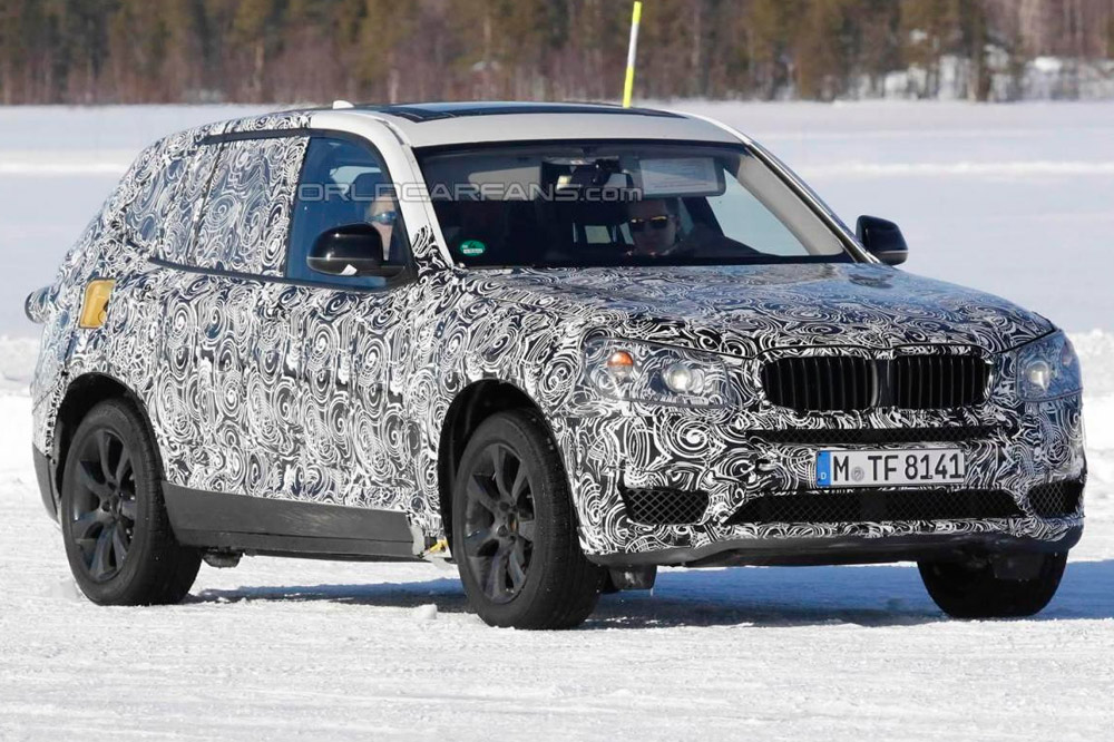 Новенький BMW X3 первый раз попал в объективы шпионеров