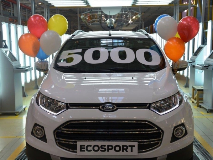 В Набережных Челнах соорудили 5-тысячную модель Ford EcoSport