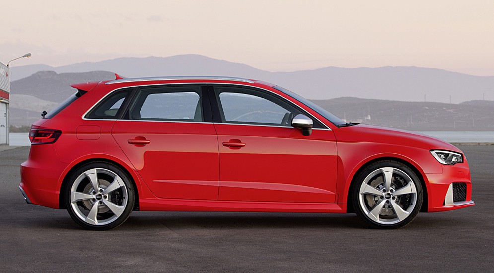 В промо-видео от Audi из R8 «вылез» новый RS3 Sportback
