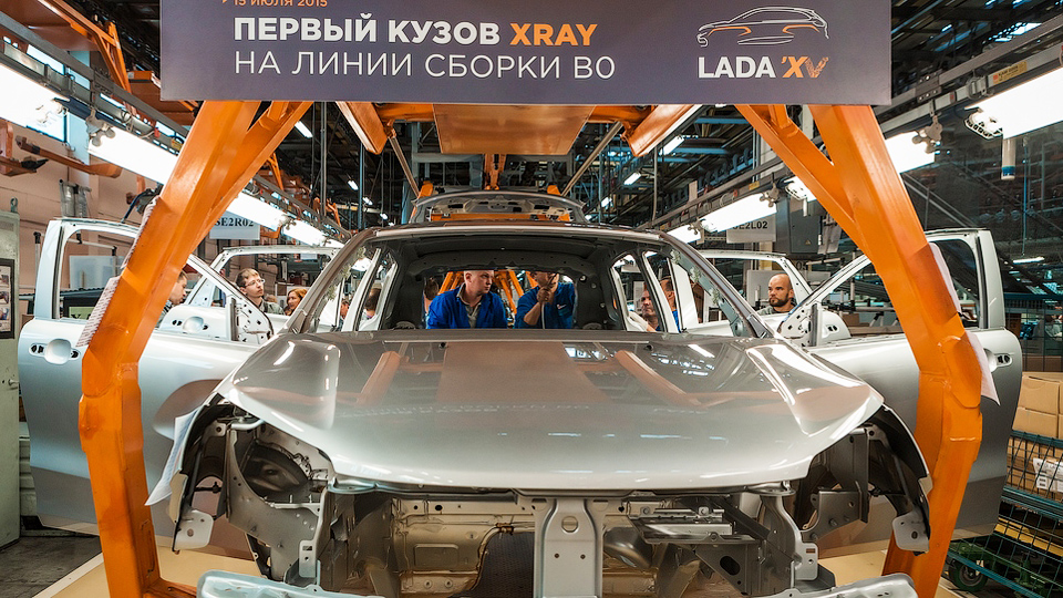 На АВТОВАЗЕ был собран первый кузов серийной Lada XRay