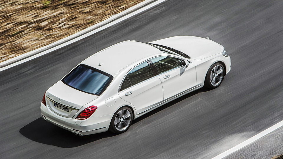 Mercedes-Benz выбирает гибридные моторы
