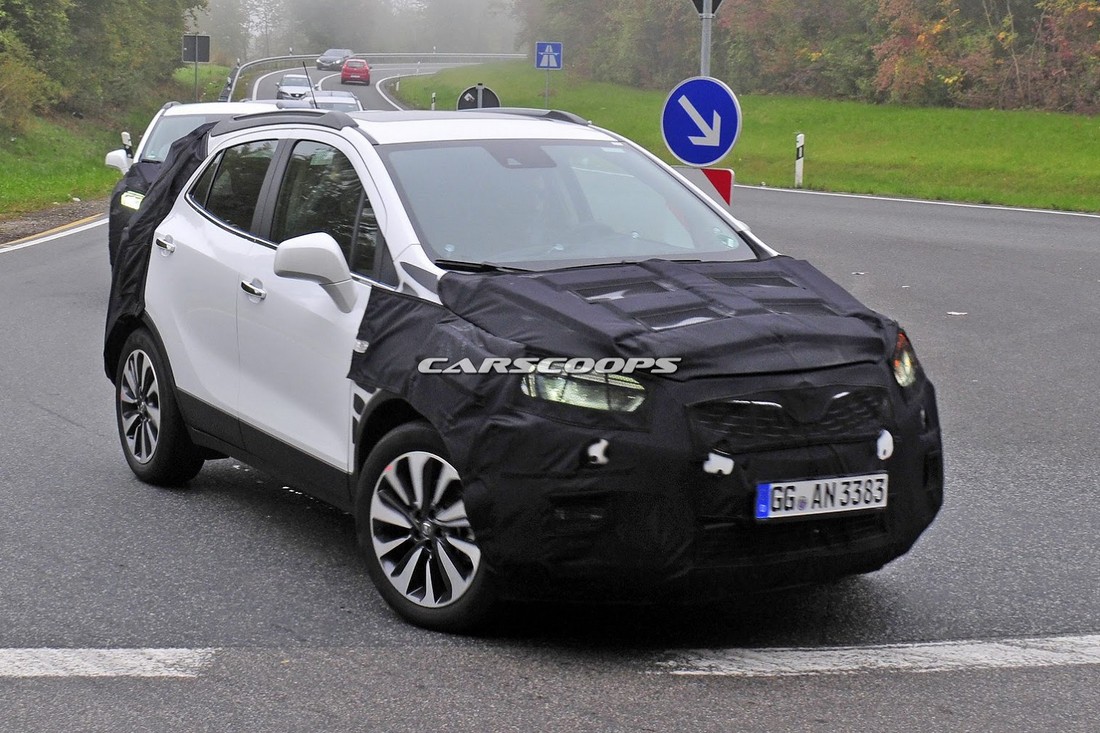 Opel Mokka показал свою новую оптику