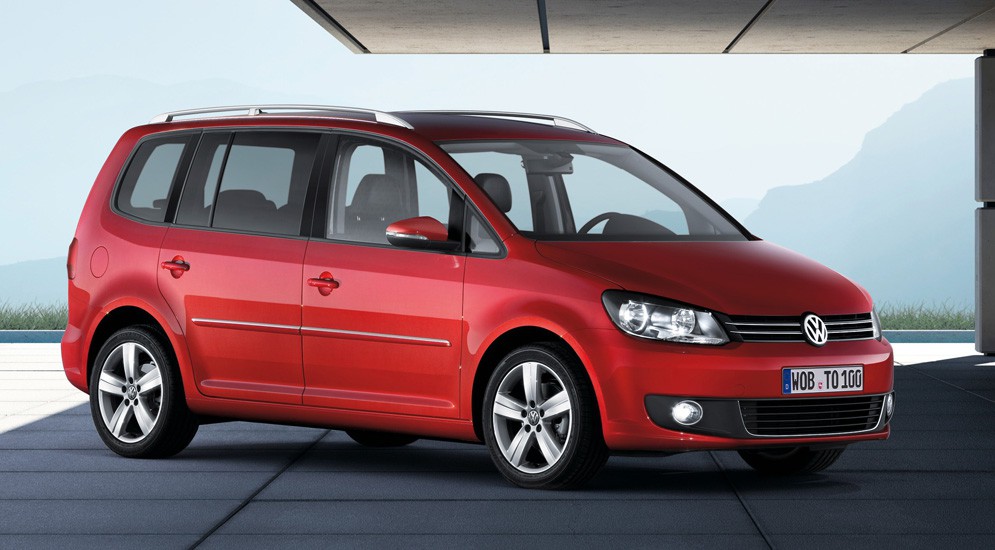 Два автомобиля компании Volkswagen покинули Россию