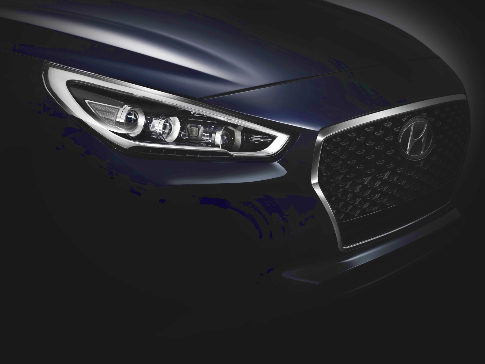 Появились первые официальные фото нового Hyundai i30