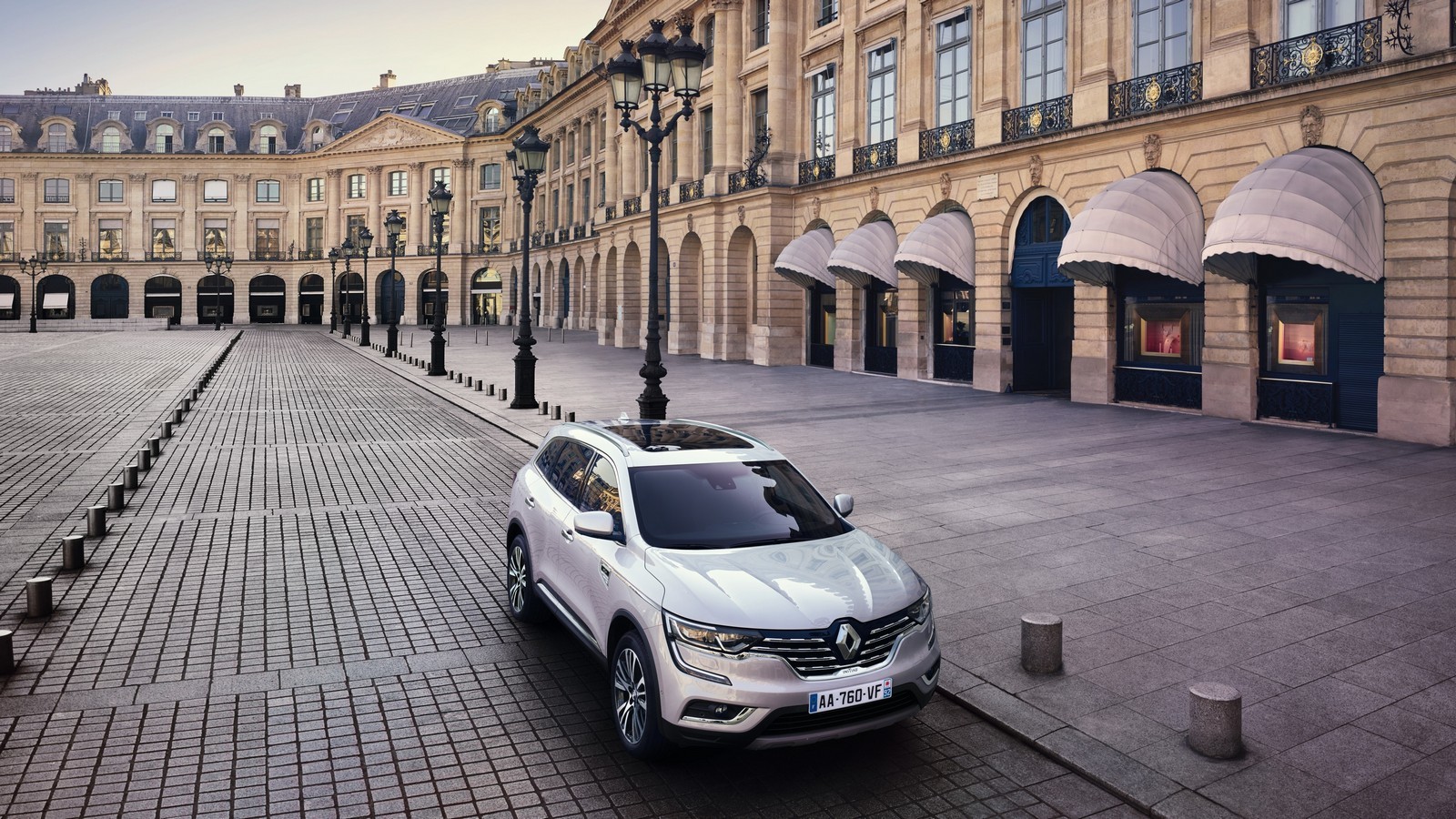 Роскошнейший Renault Koleos успешно дебютировал в Париже