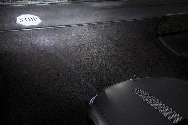 Mercedes-Benz создал ультрамощные фары-проекторы
