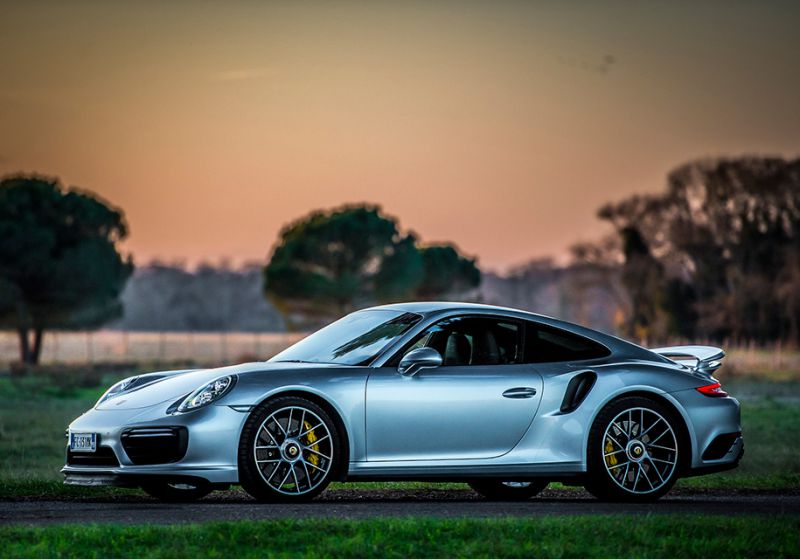 Porsche будет отзывать в РФ только 1 экземпляр модели 911