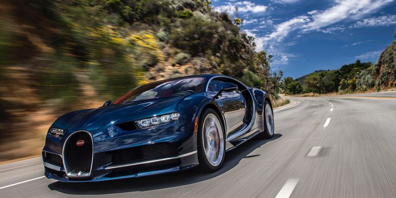 Первому покупателю из РФ вручили гипермобиль Bugatti Chiron