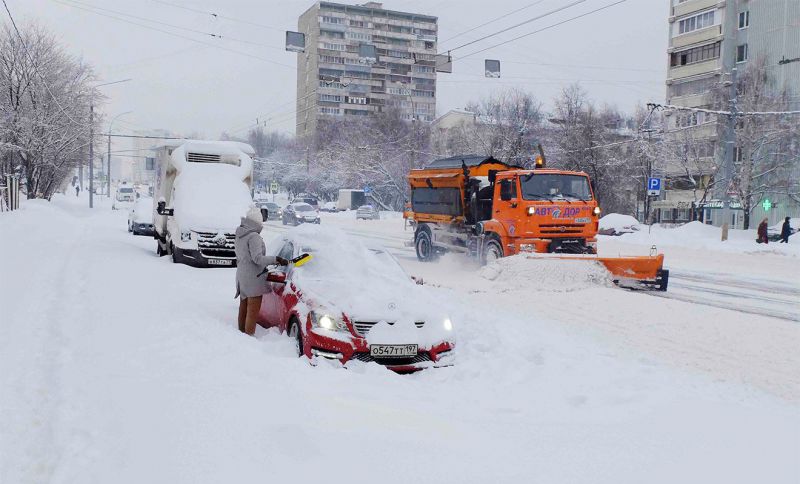 Снегопад века: как автомобилисты переживают апокалипсис