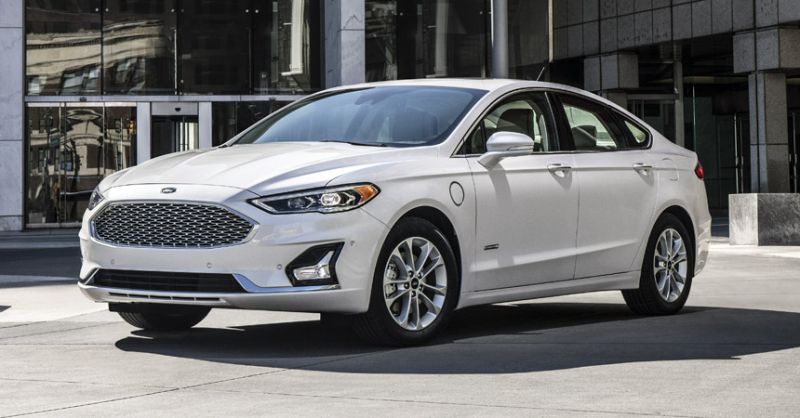 Ford Fusion: седан обновился в США