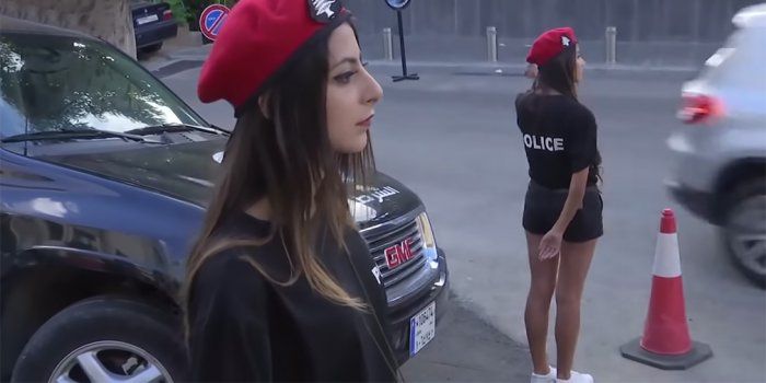 Девушки-полицейские Ливана в коротких шортах