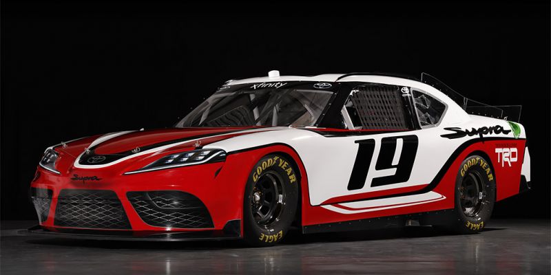 Xfinity Toyota Supra: версия для гонок NASCAR