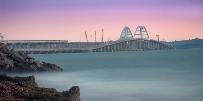 Превышение скорости - самое частое нарушение ПДД на Крымском мосту