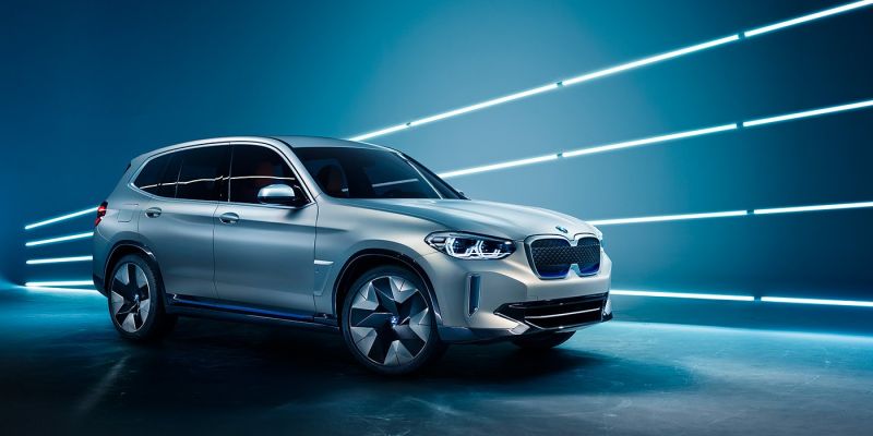 BMW iX3: начался приём заказов на электрический кроссовер