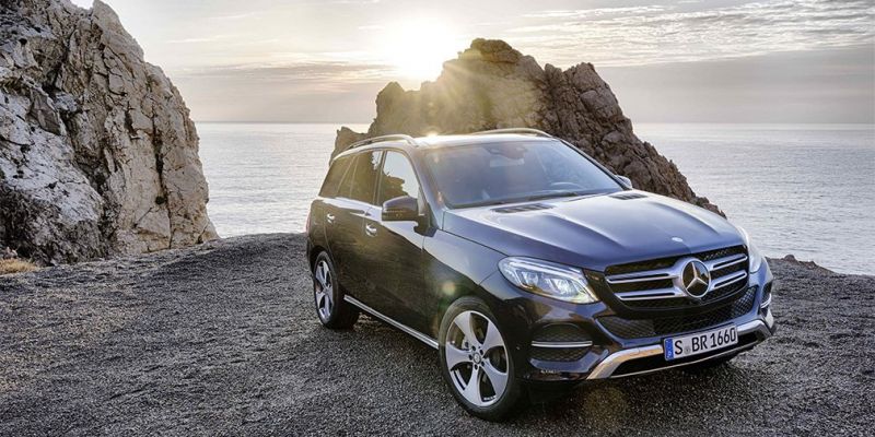 Mercedes отзывает более тысячи S-Class и GLE в России