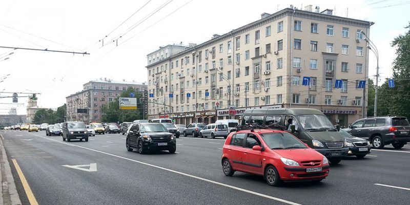 Электромобиль выделенная полоса