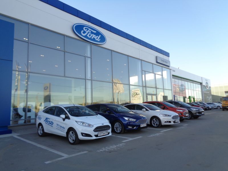 Ford закрывает заводы в России