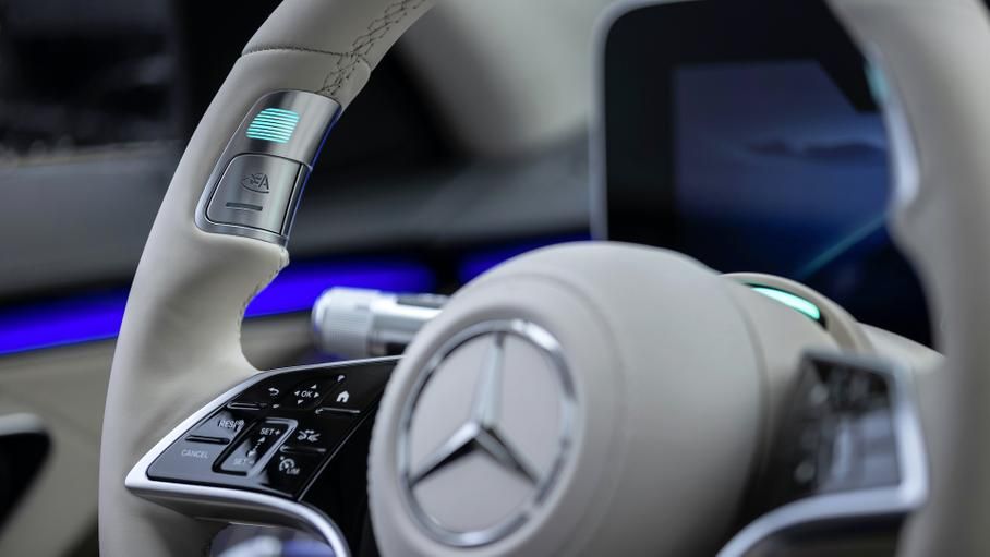 Mercedes-Benz сертифицировал автопилот третьего уровня