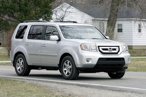 Порівнюємо Honda Pilot 2008 і Nissan Patrol 2006