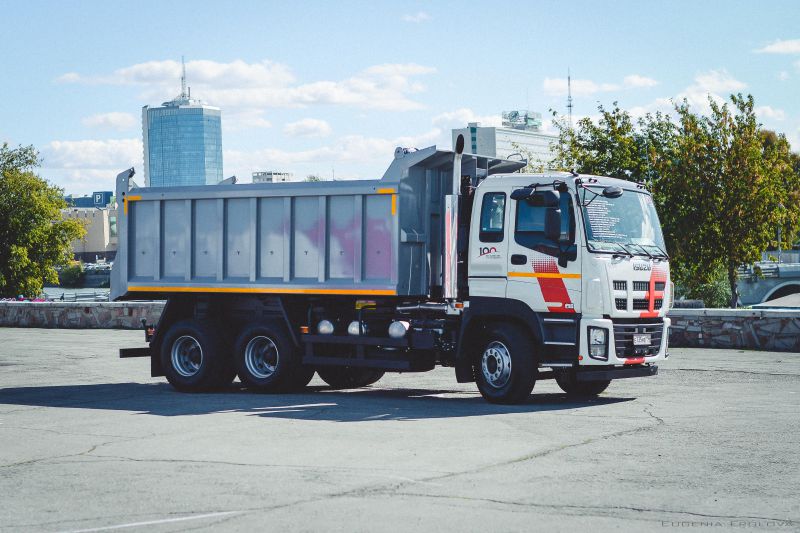 Запуск производства тяжелых грузовиков Isuzu в России