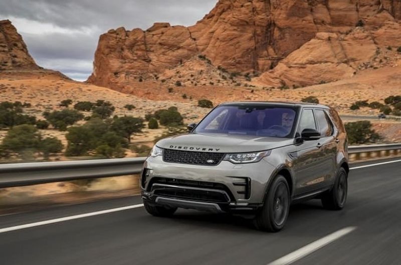 Обновление в семействе Land Rover Discovery: новый двигатель, новые возможности в пробках