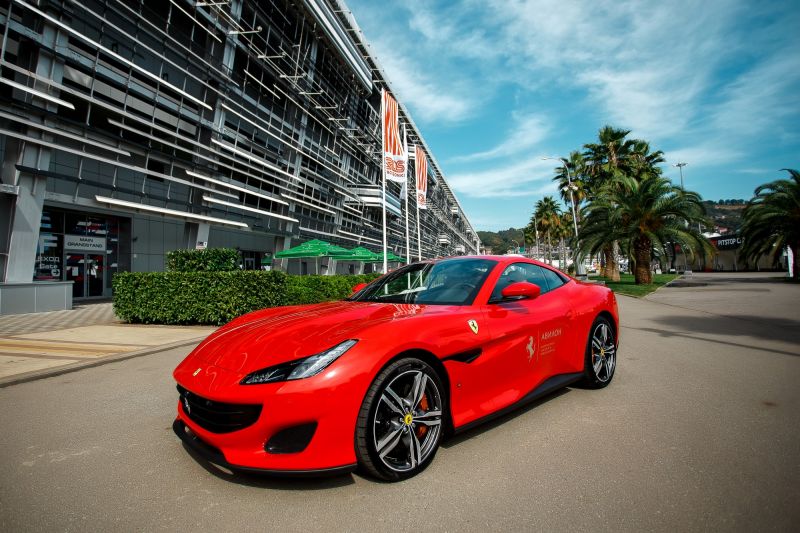 АВИЛОН представил новую Ferrari Portofino на Формуле 1