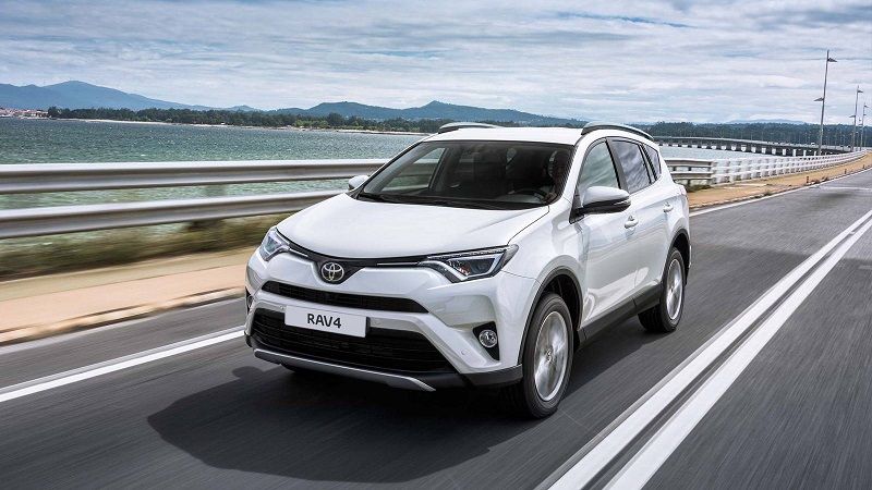 Toyota RAV4 - До 31 июля 2019 года Специальные условия кредитования со ставкой от 4% годовых