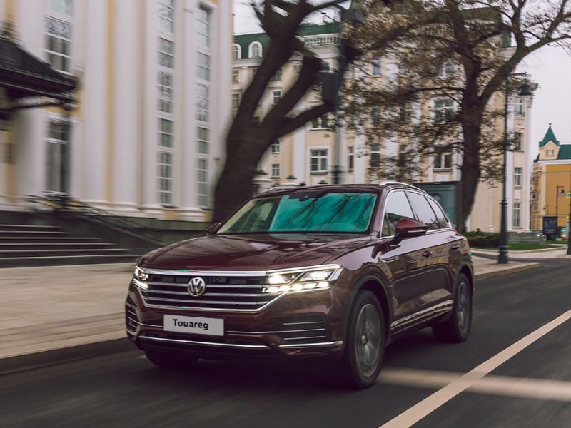 Выгода при покупке Volkswagen Touareg до 300 000 рублей!