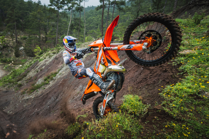 ГК АВТОДОМ представит эксклюзивный мотоцикл KTM 300 EXC HARDENDURO