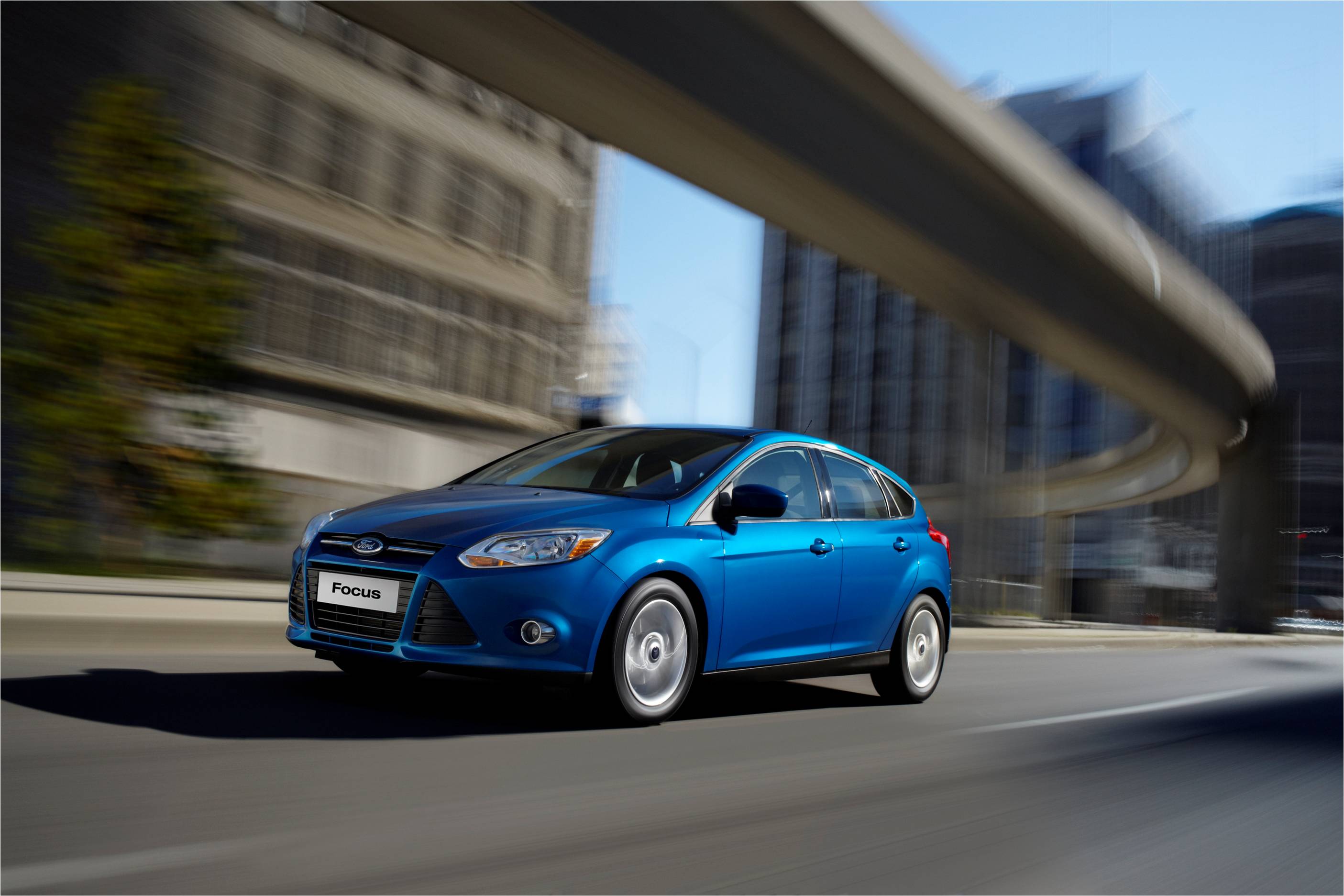 АВТОМАТИЧЕСКАЯ ПОМОЩЬ ПРИ ОТКРЫТИИ КАПОТА НА FORD FOCUS II С ВЫГОДОЙ 20% 