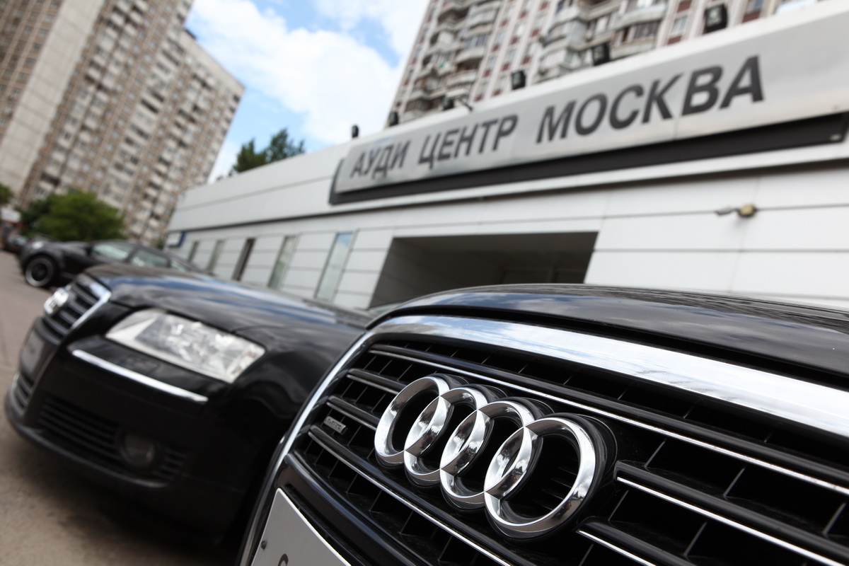 Защита передних стекол Audi с преимуществом в 1950 рублей!
