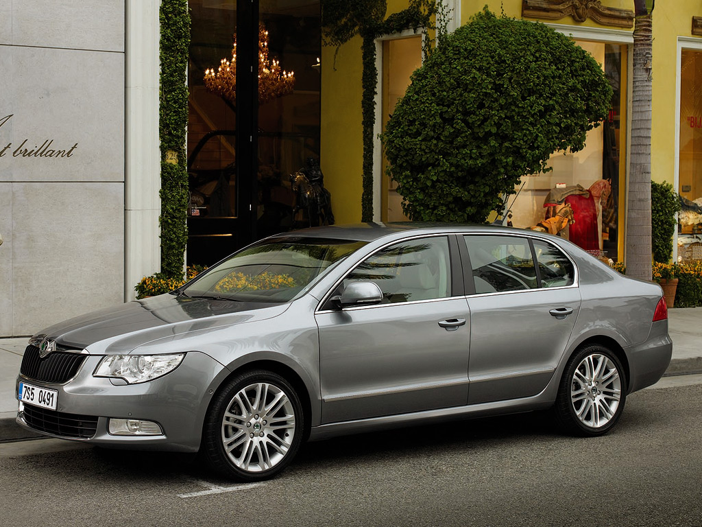 Skoda Superb sedan
