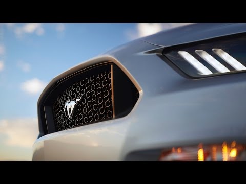 Создание Ford Mustang 2015 на бумаге