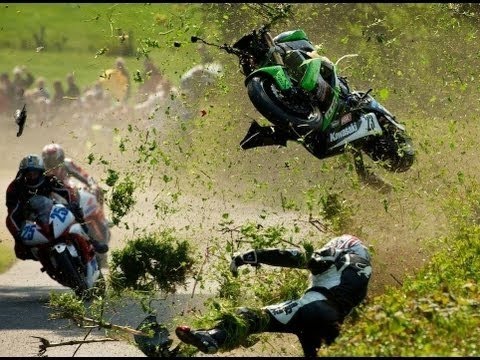 Самые опасные гонки на мотоциклах в мире (TT)