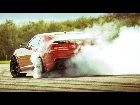 The Stig Vs Chevrolet Camaro Z/28 (sideways) - Top Gear iPad Magazine